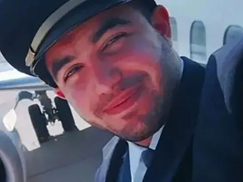 „ŽENE TREBA GAZITI, MORATE PREVENTIVNO DA IH OŠAMARITE“: Jezive poruke kopilota koji je izbo kapetana i pokušao da sruši avion!