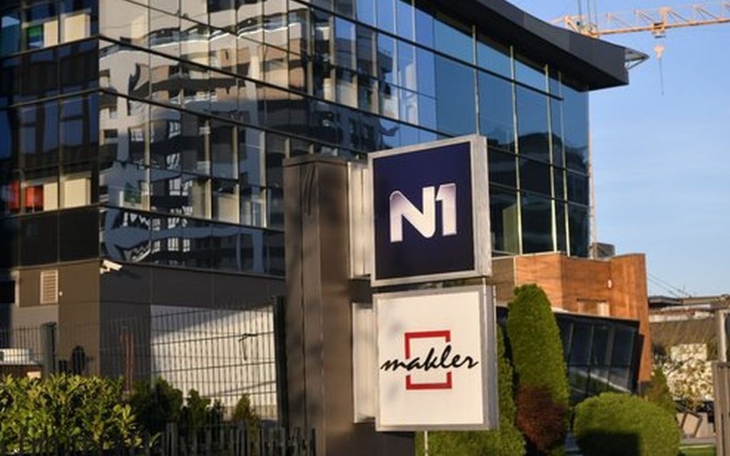NOVINARI N1 SE OGLASILI O PREKIDU RADA: „Ne pristajemo da dajemo legitimitet autoritarnom upravljanju!“